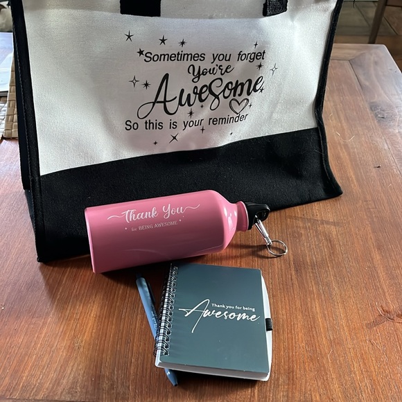 Thank You for Being Awesome 4 piece gift set - Picture 9 of 9